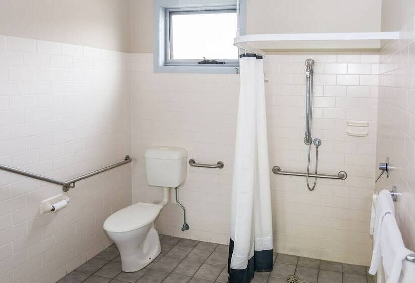 בית מלון כפרי Merimbula Lakeview