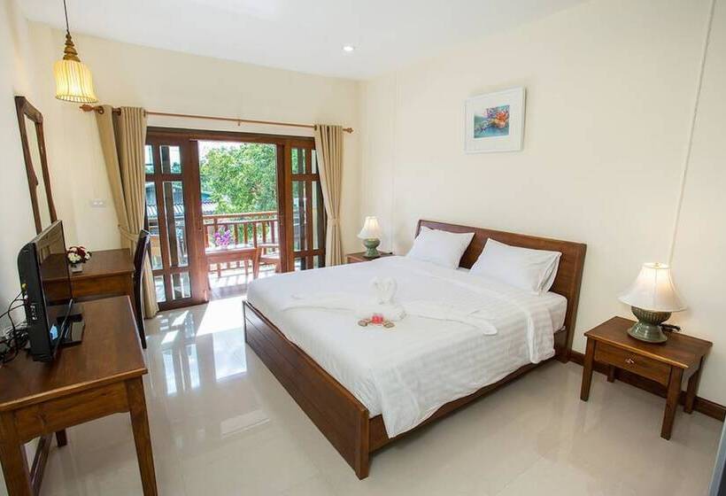 Отель Oh Amphawa Boutique Resort