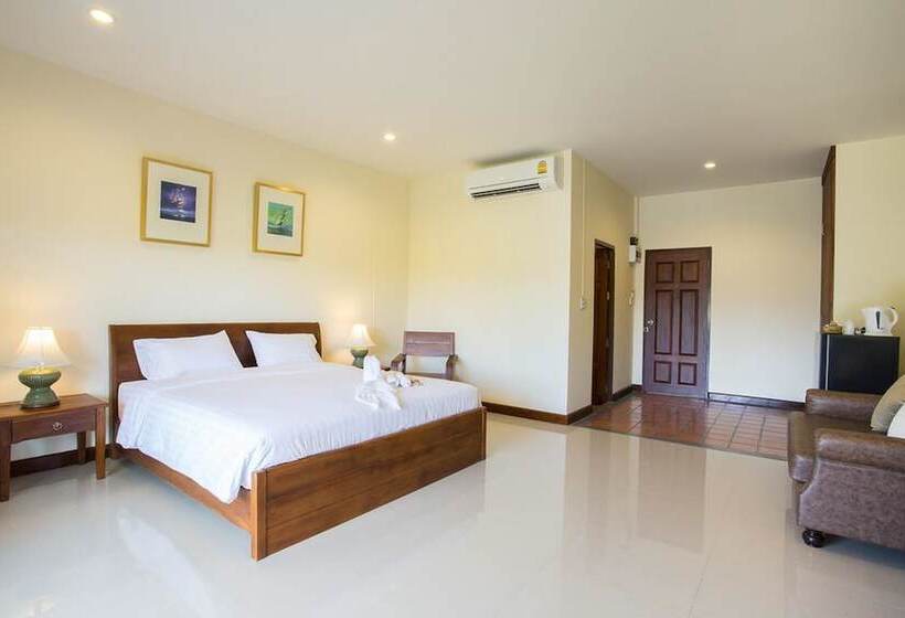 Отель Oh Amphawa Boutique Resort