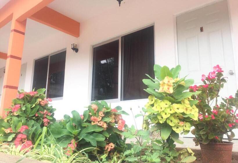 בית מלון כפרי Pedregal