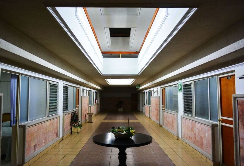 בית מלון כפרי Riviera