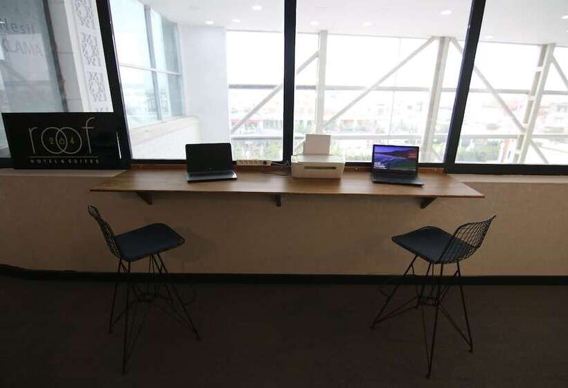 Roof 264 Hotel & Suites