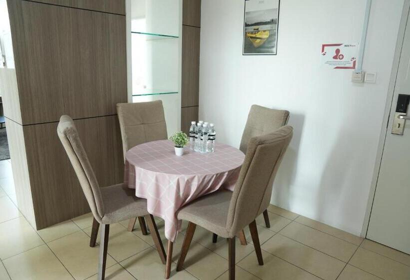 Roxy Hotel & Apartments