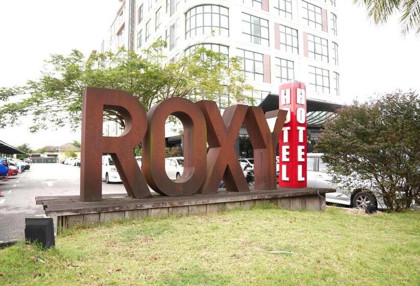 Roxy Hotel & Apartments