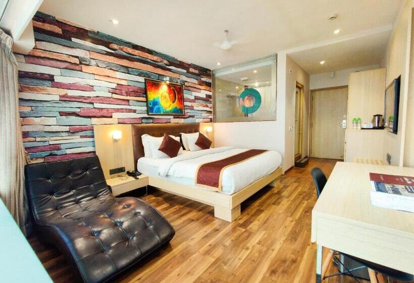 호텔 Sadbhav Villa