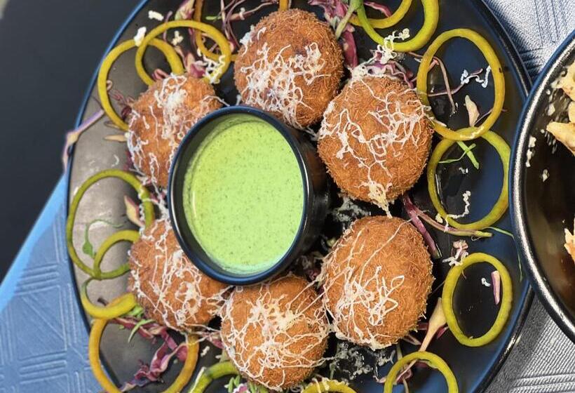 호텔 Sadbhav Villa