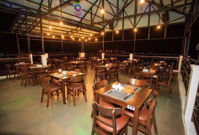 هتل Thai Binh Cam Ranh