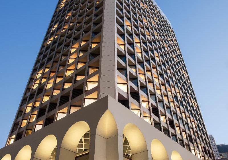 هتل The Murray, Hong Kong, A Niccolo