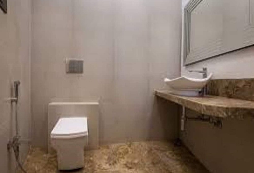 בית מלון כפרי The Park Residency