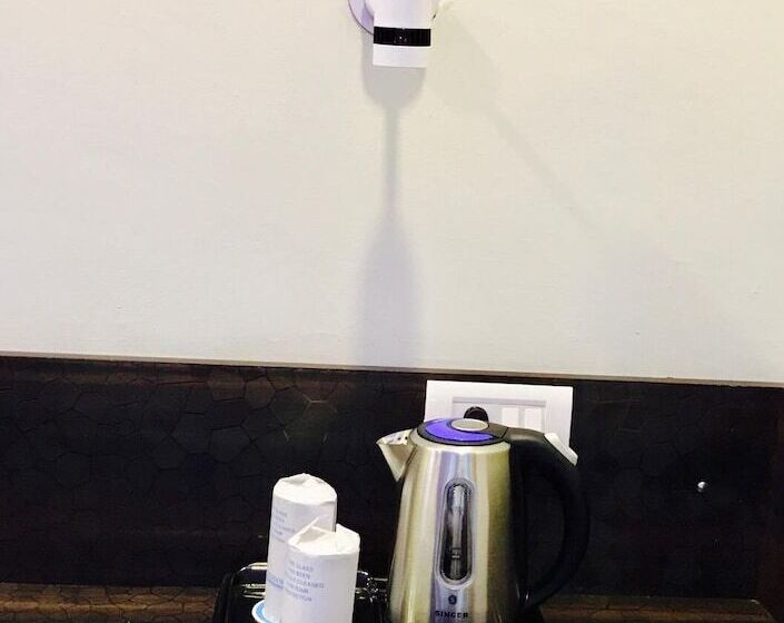 בית מלון כפרי The Park Residency