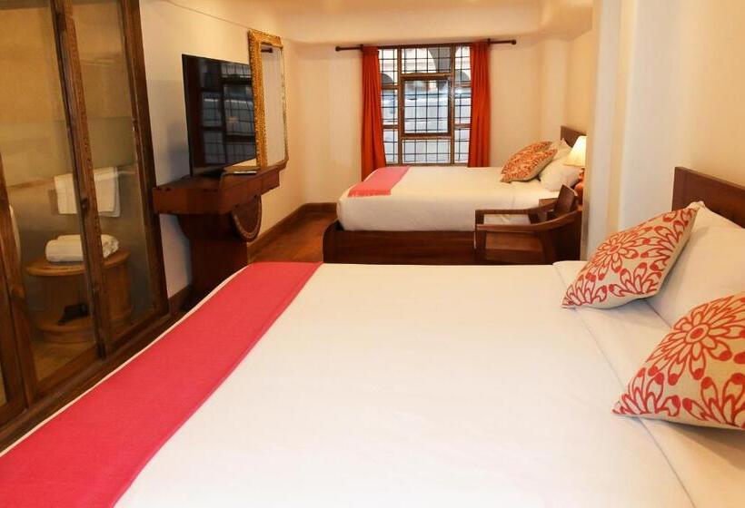 ホテル Waman Qorikancha