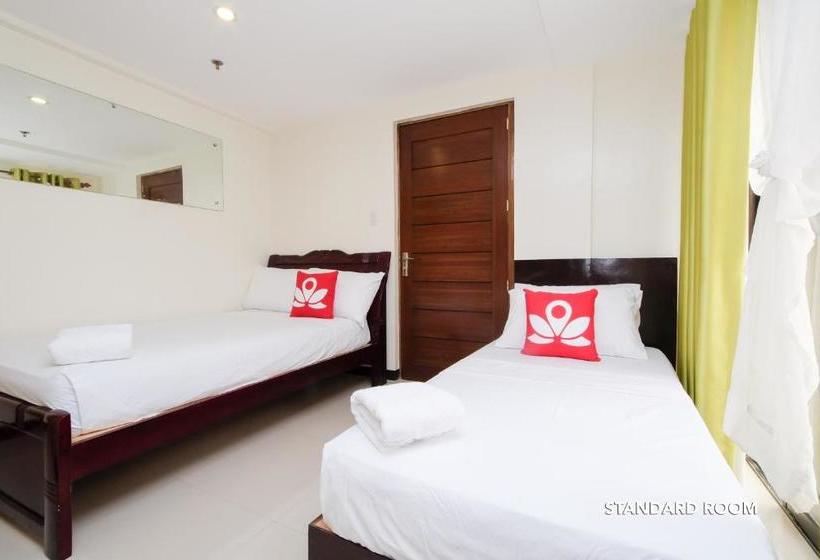 ホテル Zen Rooms Time Travellers Makati