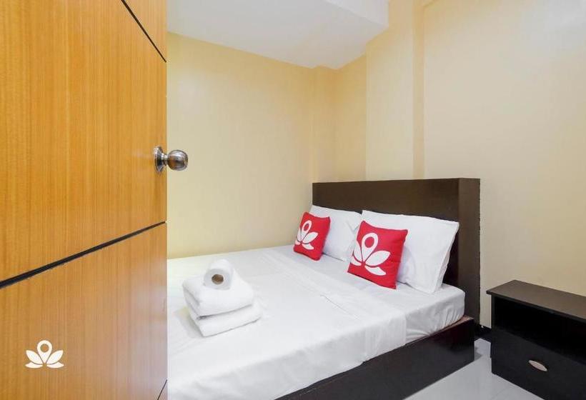 ホテル Zen Rooms Time Travellers Makati