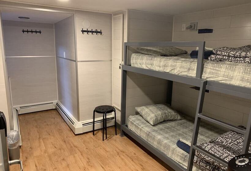 Jasper Downtown Hostel