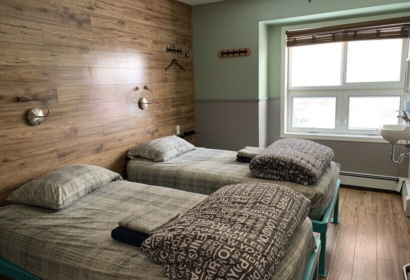 Jasper Downtown Hostel