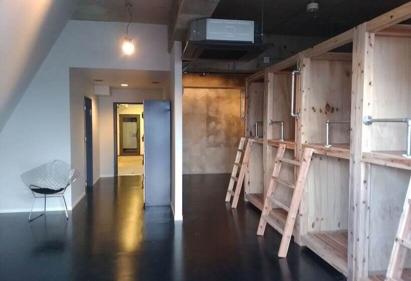 Midnight Rockers Hostel