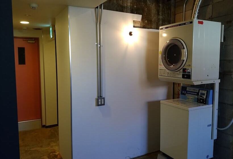 Midnight Rockers Hostel