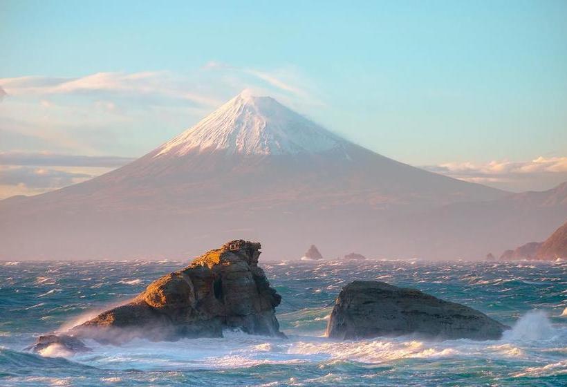 ريوكان Ryoshi No Onsenyado Taro