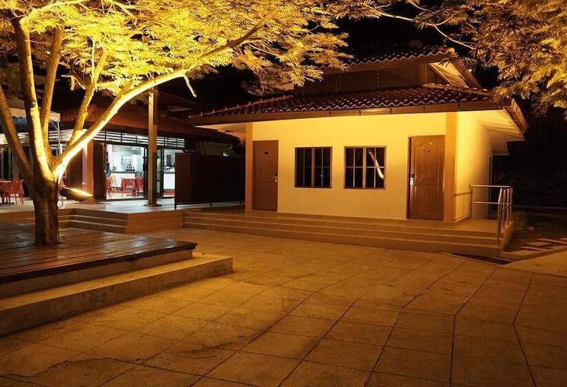 Sayong Resort