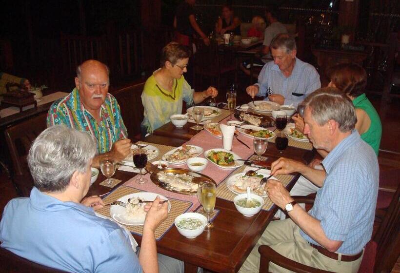 Viang Yonok Hotel, Restaurant, Sports Club