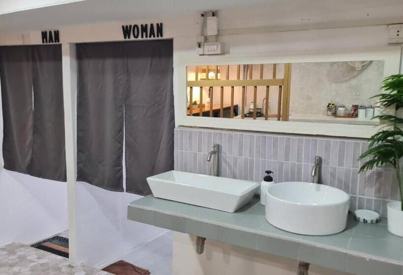 הוסטל Costa Bed Hua Hin