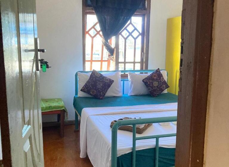 호스텔 La Boheme Bajo