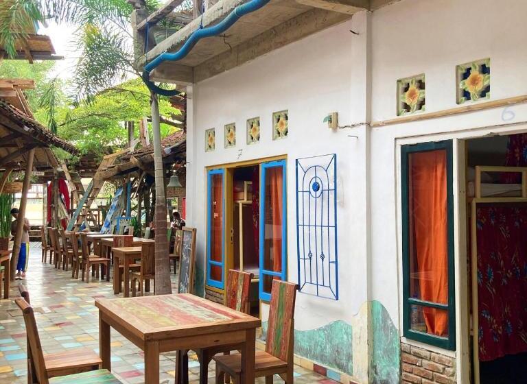 호스텔 La Boheme Bajo