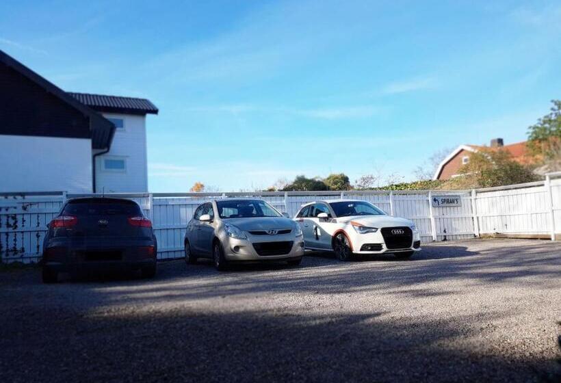 הוסטל Spirans Rum Och Logi