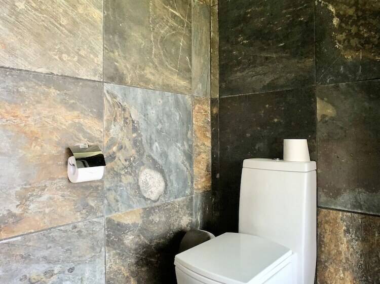 تختخواب و صبحانه Aqua Star Villa Homestay