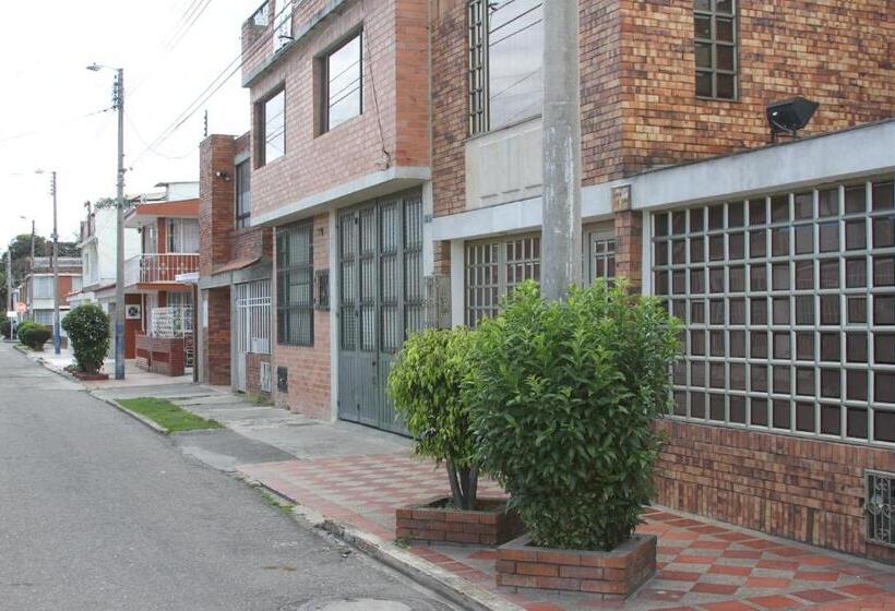 住宿加早餐 D Lujo