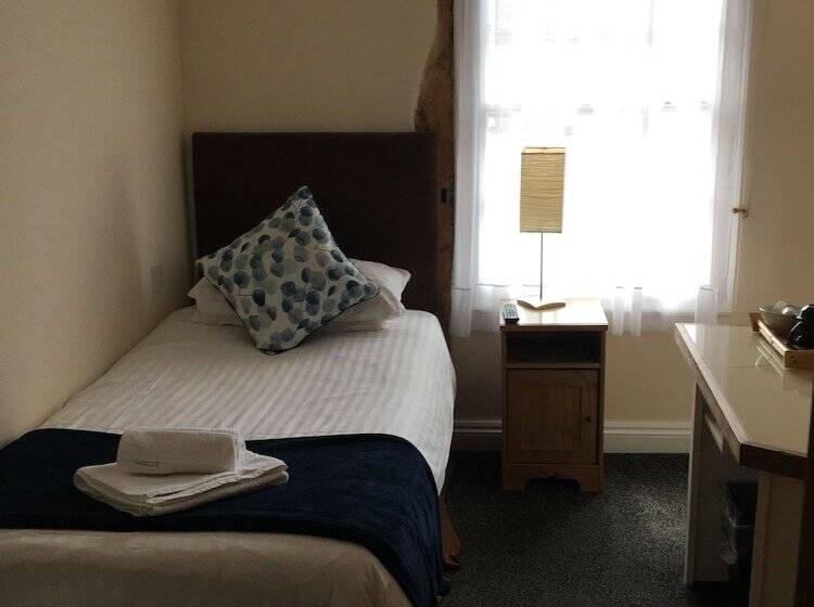 مبيت وإفطار The Chequers