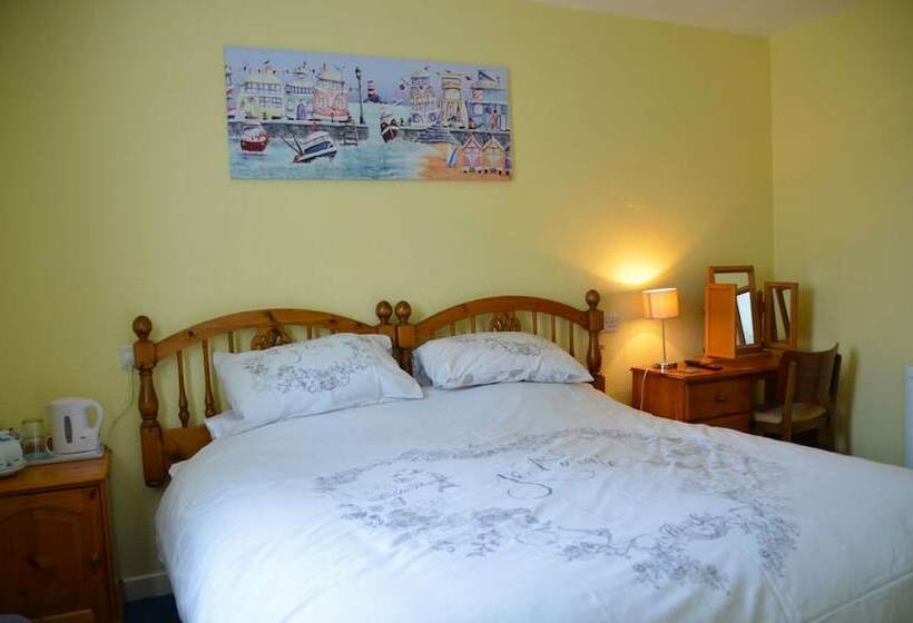 تختخواب و صبحانه The Ratcliffe Guest House