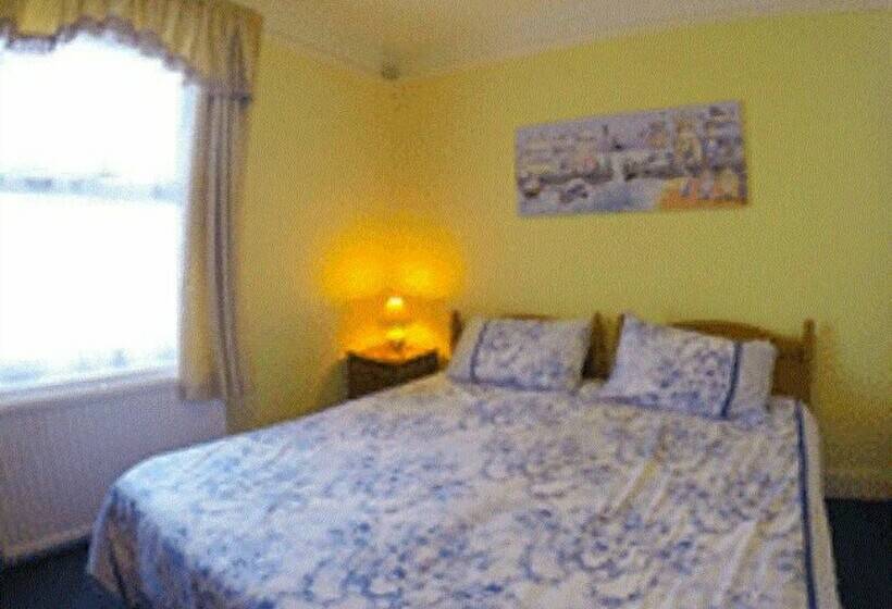 تختخواب و صبحانه The Ratcliffe Guest House