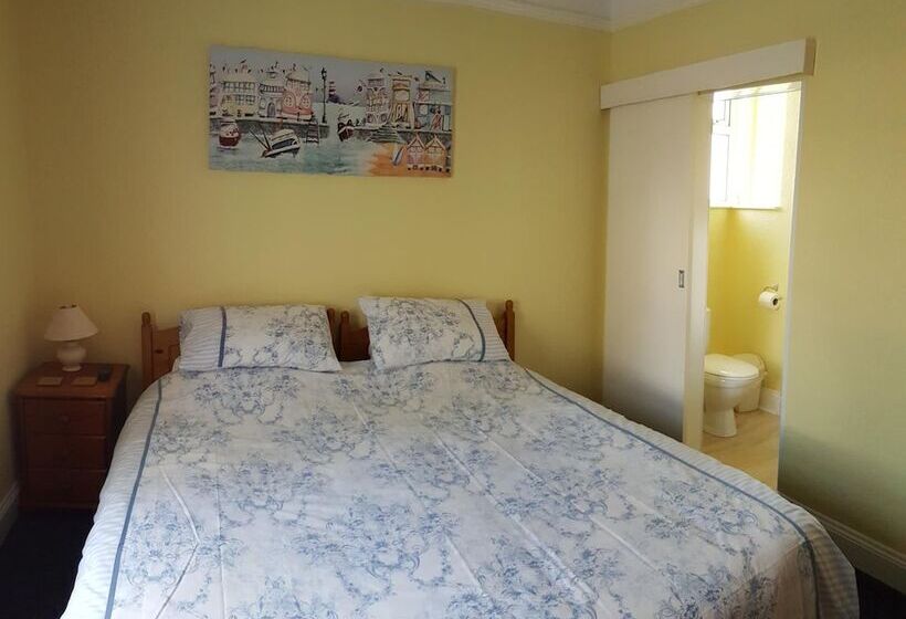 تختخواب و صبحانه The Ratcliffe Guest House