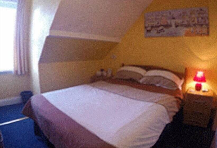 تختخواب و صبحانه The Ratcliffe Guest House