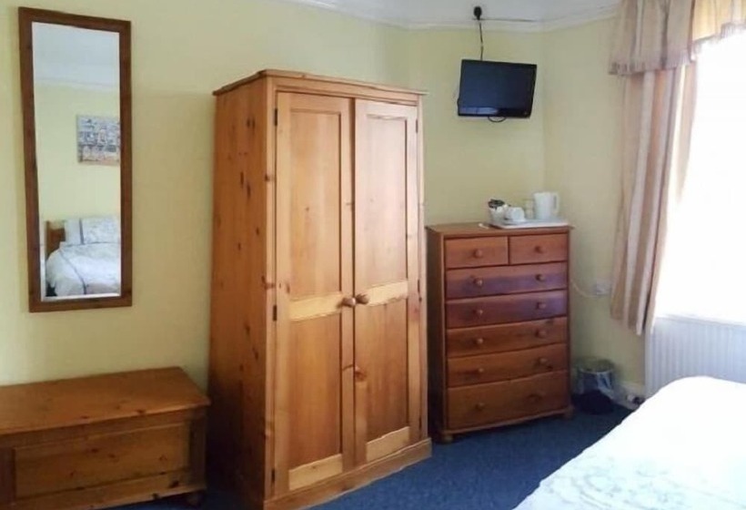 تختخواب و صبحانه The Ratcliffe Guest House