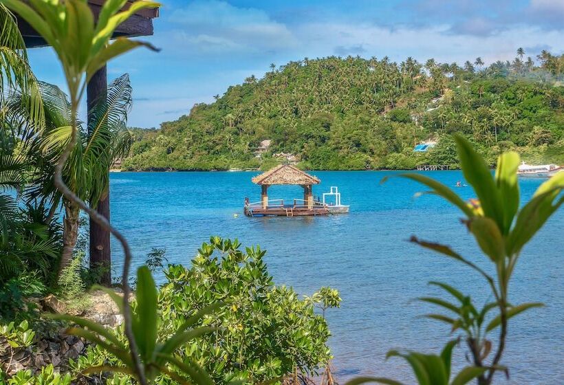 Edgewater Dive & Spa Resort