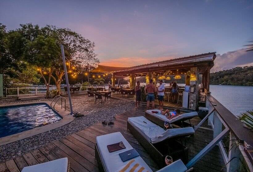 Edgewater Dive & Spa Resort