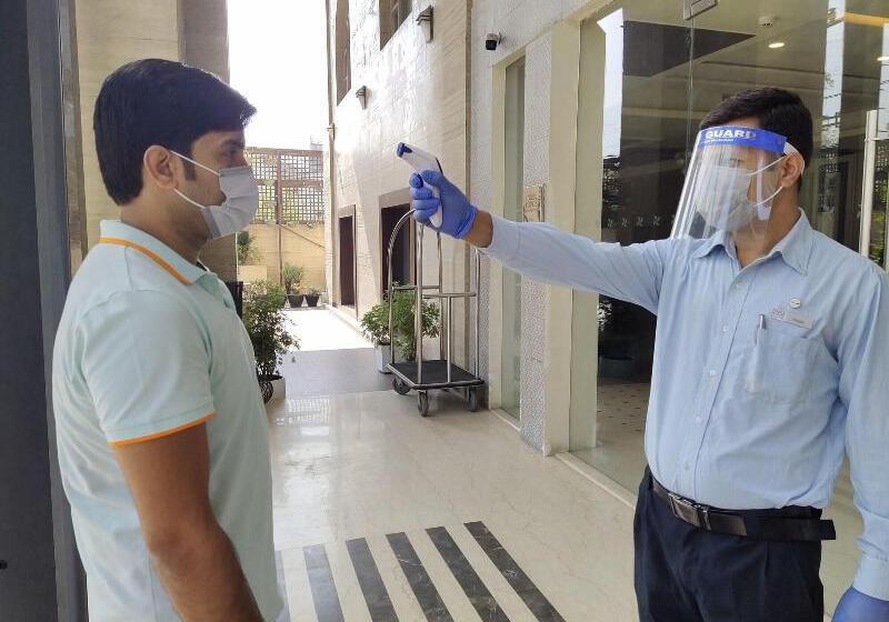 ホテル Four Points By Sheraton Srinagar