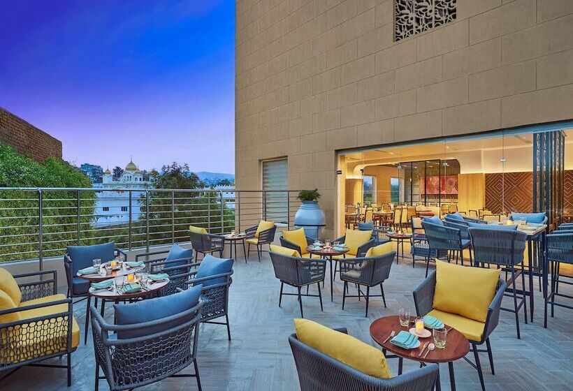 酒店 Vivanta Jammu City Centre
