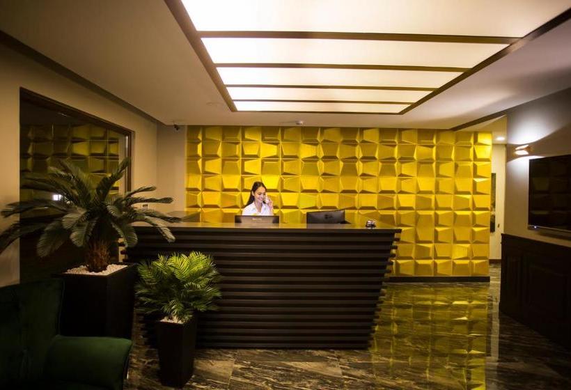 Maxuite Hotel In Home