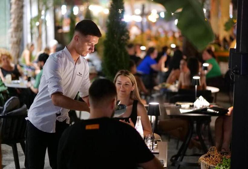 בית מלון כפרי Miramare Boutique