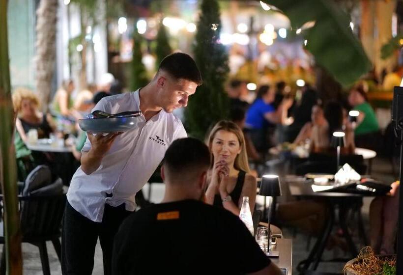 בית מלון כפרי Miramare Boutique