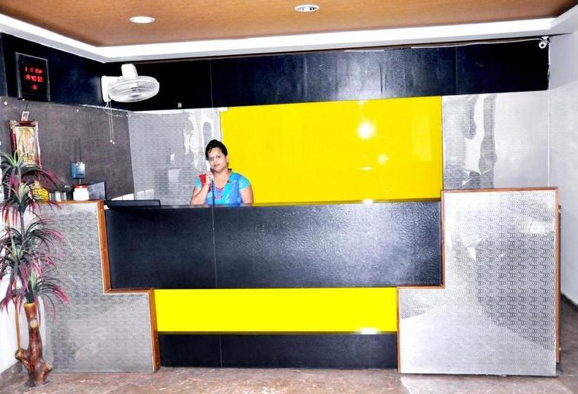 酒店 Treebo Trend Om Residency