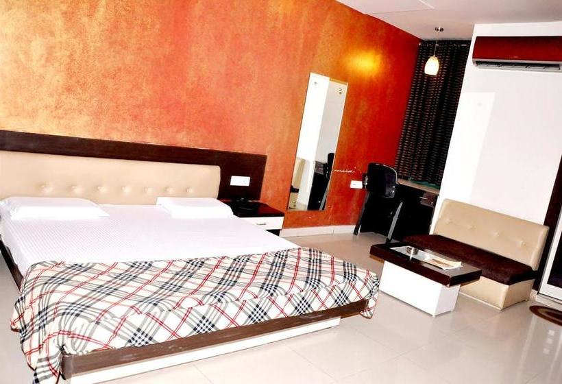 酒店 Treebo Trend Om Residency