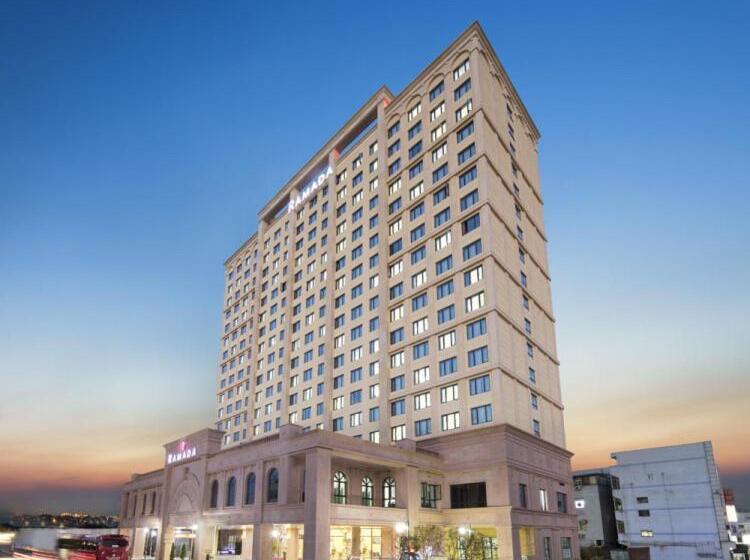 Hotel Ramada By Wyndham Yongin