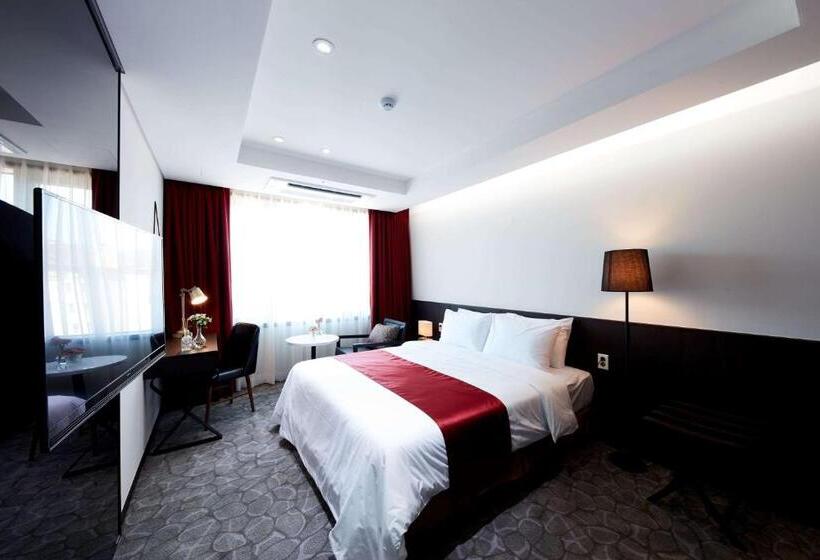 Hotel Ramada By Wyndham Yongin