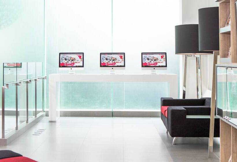 هتل Red Planet Manila Bay