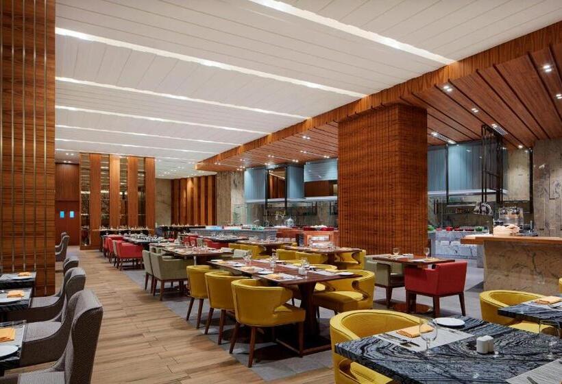 호텔 Sheraton Petaling Jaya