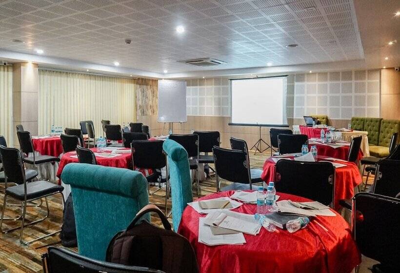 Treebo Tryst Hotel The Kalyaniz